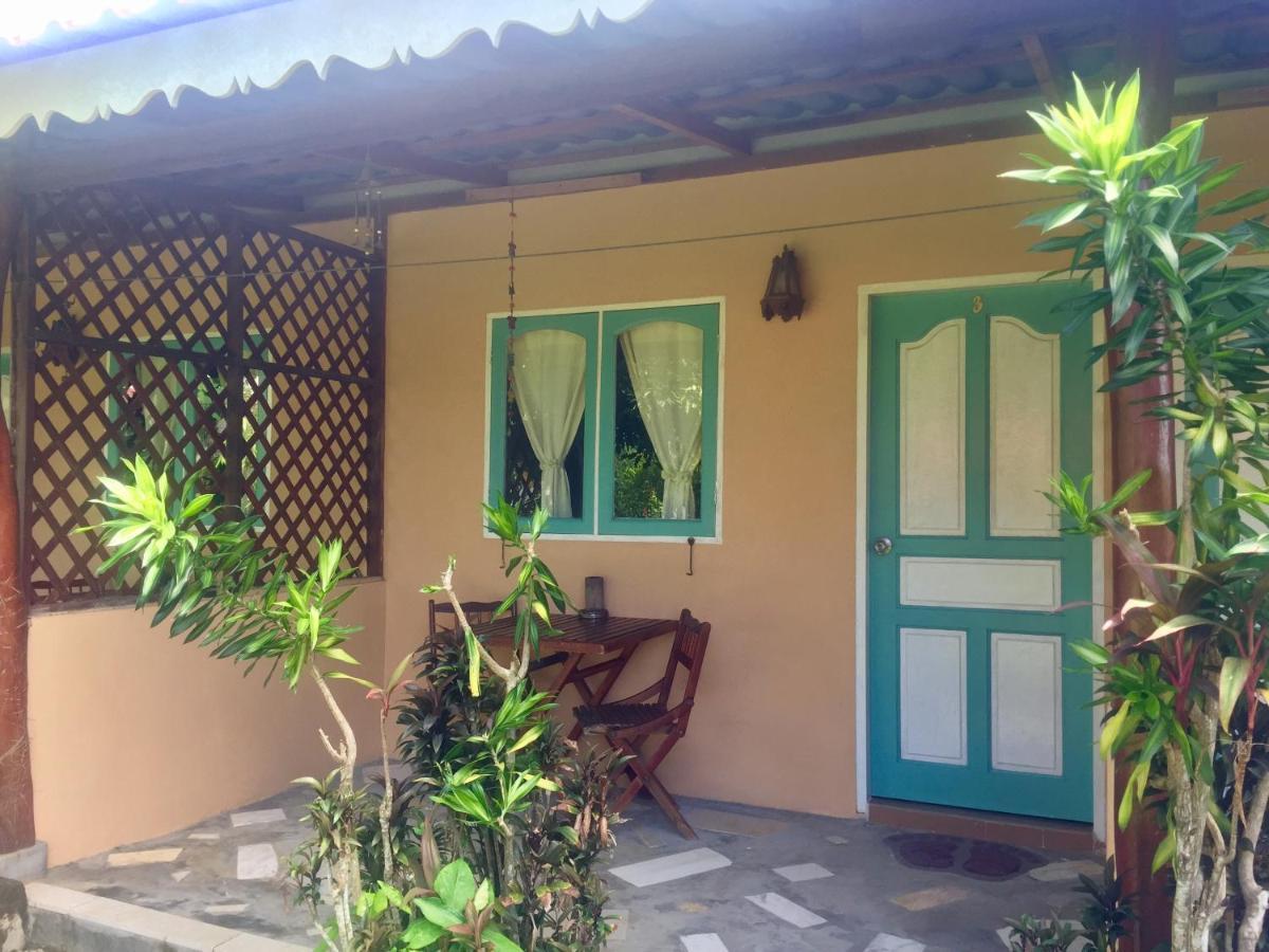 Soluna Guest House Pantai Cenang  Zewnętrze zdjęcie