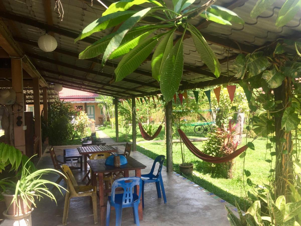 Soluna Guest House Pantai Cenang  Zewnętrze zdjęcie