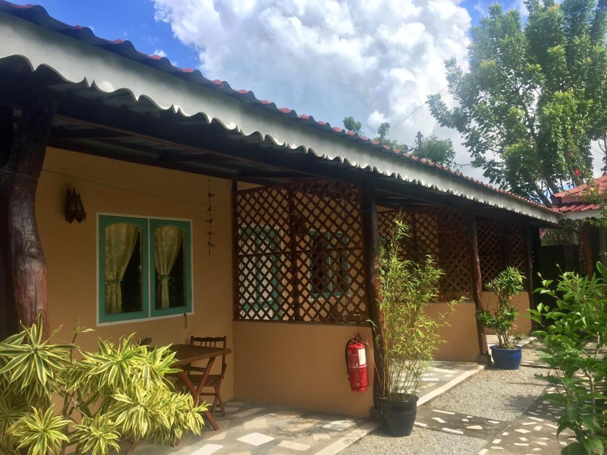 Soluna Guest House Pantai Cenang  Zewnętrze zdjęcie